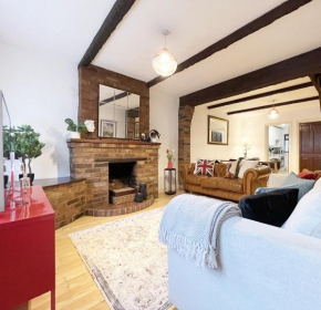 CHARMING WINDSOR COTTAGE, INCREDIBLE Location, Free Residents Parking, Castle Doorstep